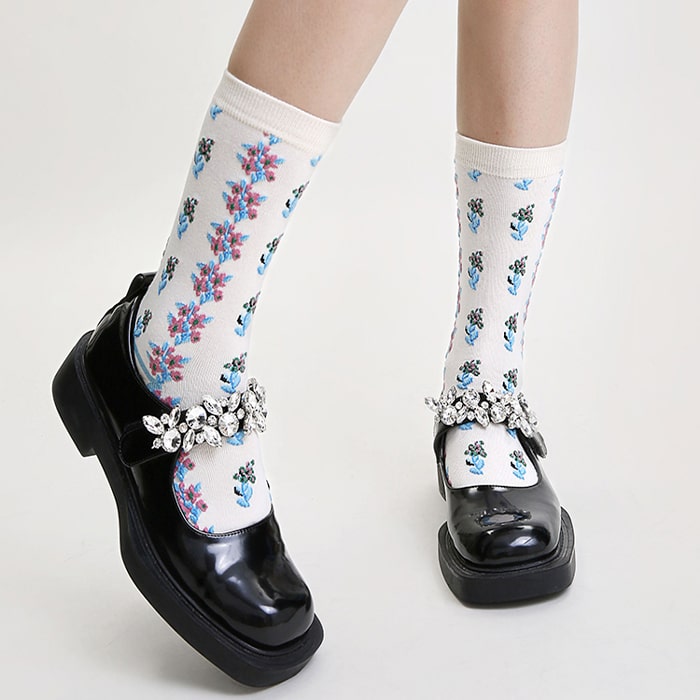 Moon Rabbit's Pearl Socks Set - TheSockWave